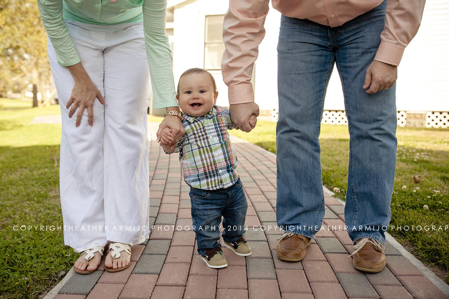 baby outdoors at katy heritage park photographer