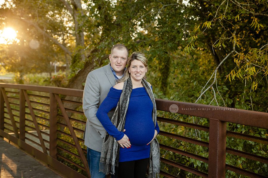 beautiful outdoor maternity session katy texas