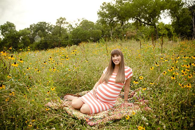 outdoor maternity session katy texas