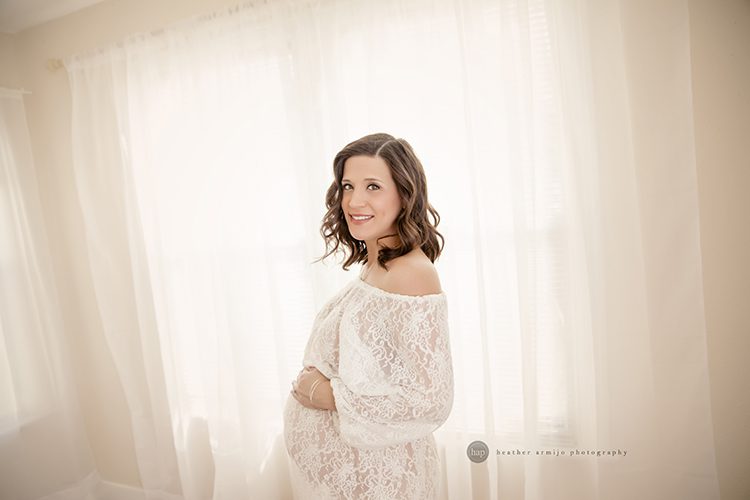 katy richmond fulshear rosenberg houston texas photographer organic studio indoor natural beauty maternity baby sessions
