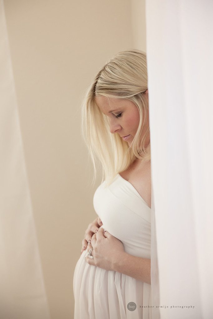 katy richmond fulshear rosenberg houston texas photographer organic studio indoor natural beauty maternity baby sessions