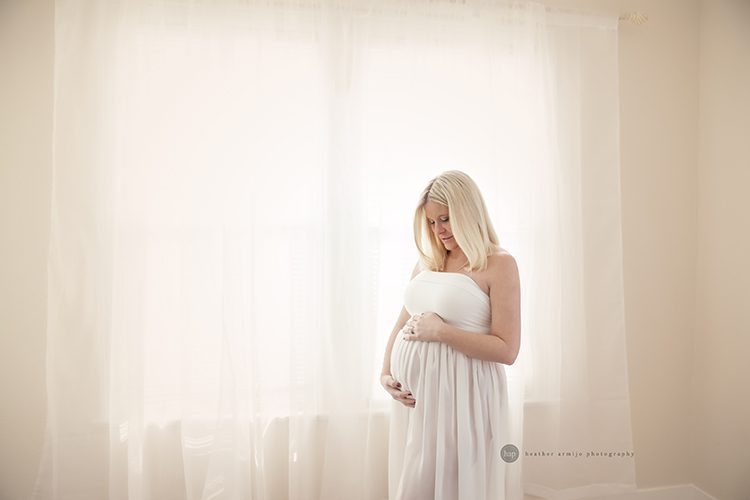 katy richmond fulshear rosenberg houston texas photographer organic studio indoor natural beauty maternity baby sessions