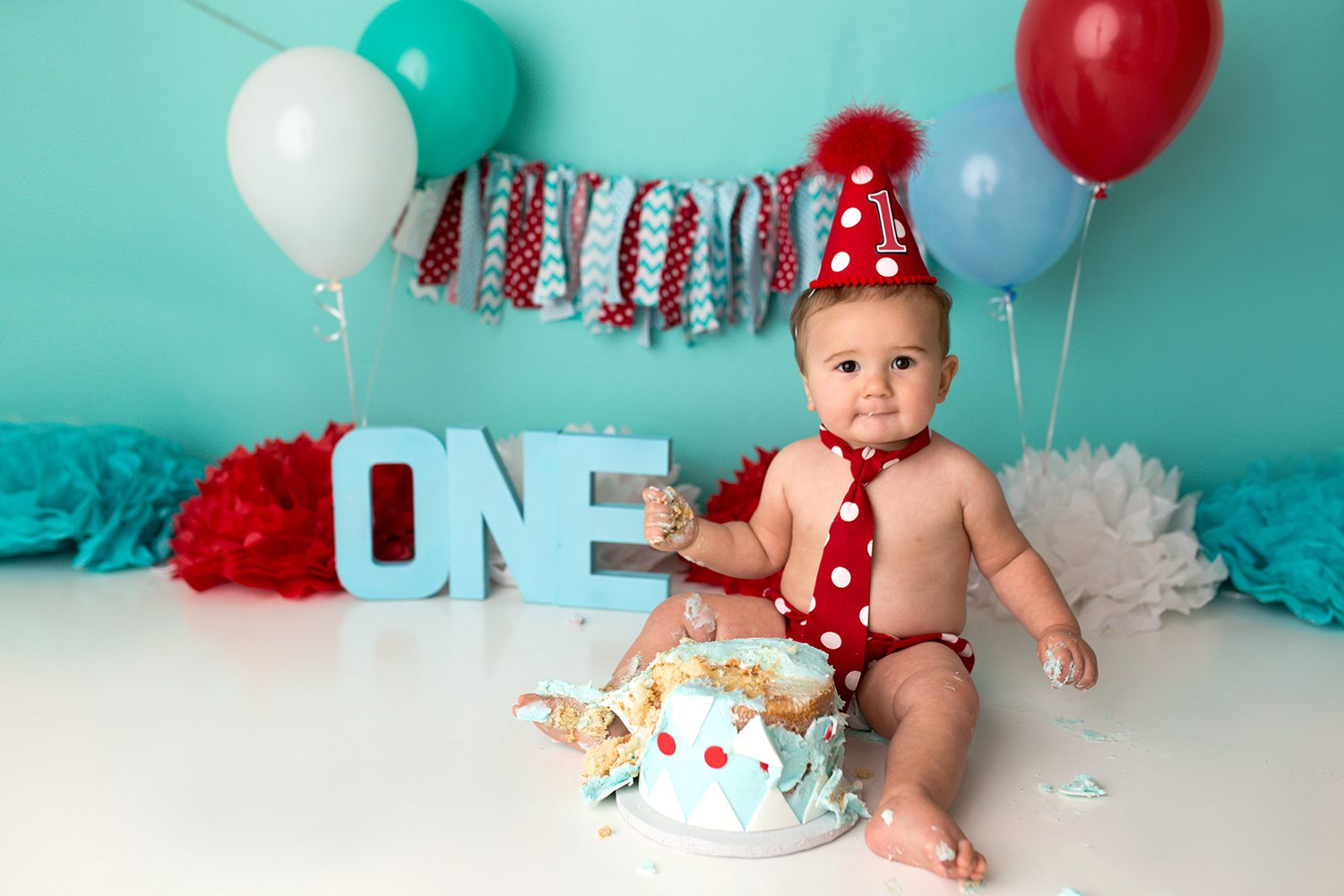 best houston katy texas cake smash birthday newborn baby studio posed photographer