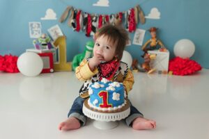 katy houston studio baby first birthday one year cake smash session photos